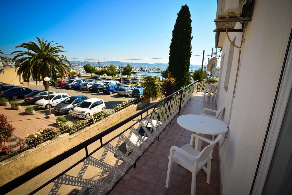 Villa Benelux Zadar Buitenkant foto